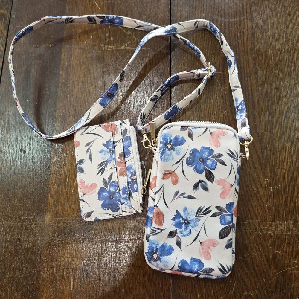 Time and Tru Lanie Crossbody Phone Wallet vinyl floral print